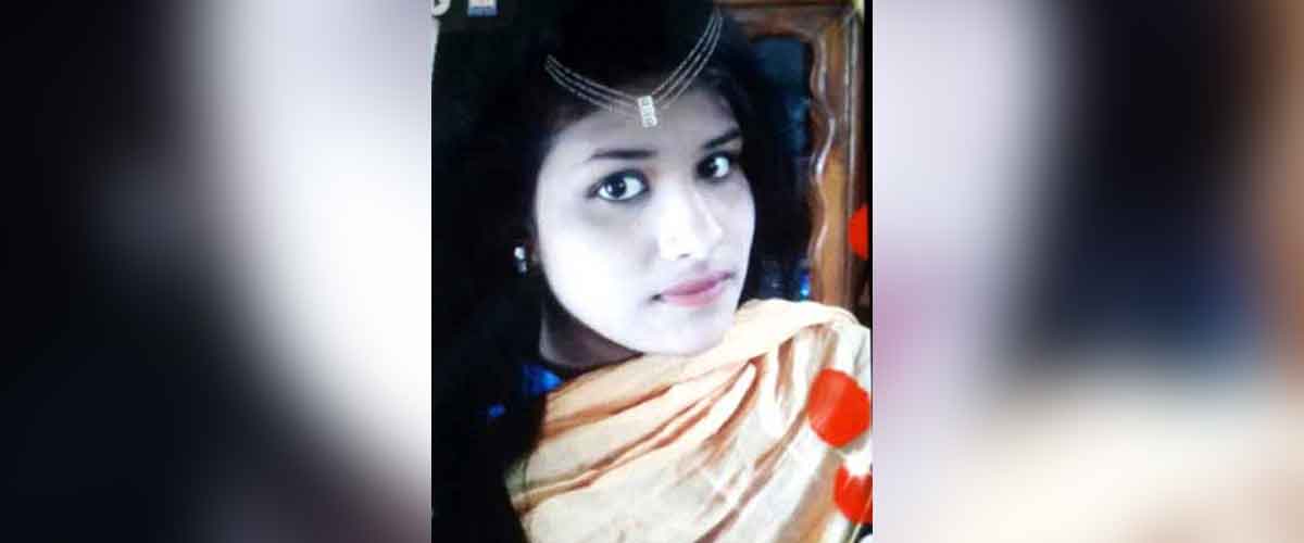৫ মাসেও খোঁজ মেলেনি কলেজছাত্রী শশীর ৫ মাসেও খোঁজ মেলেনি কলেজছাত্রী শশীর