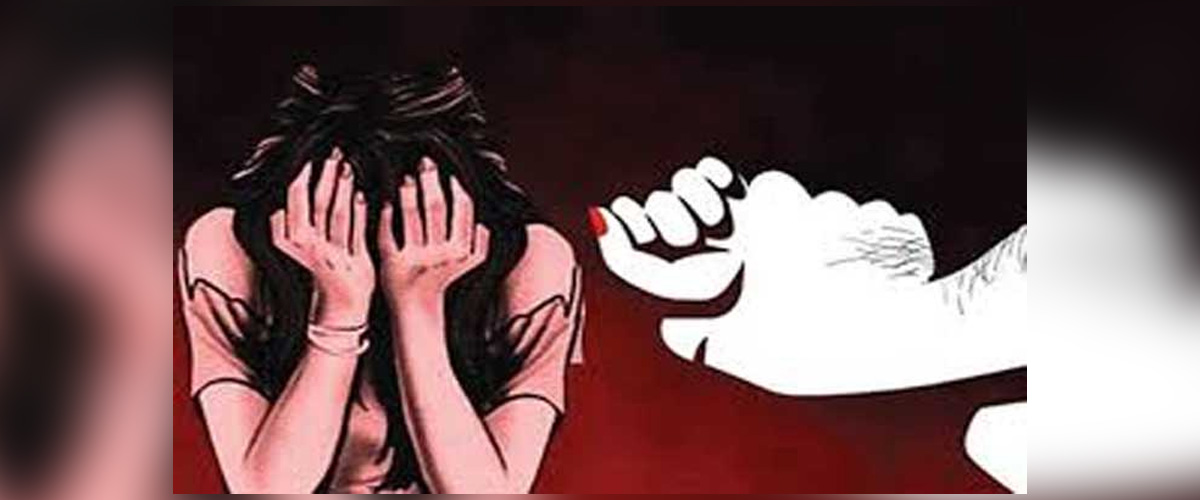 চাকরি প্রলোভনে গৃহবধূকে ধর্ষণের অভিযোগ চাকরি প্রলোভনে গৃহবধূকে ধর্ষণের অভিযোগ