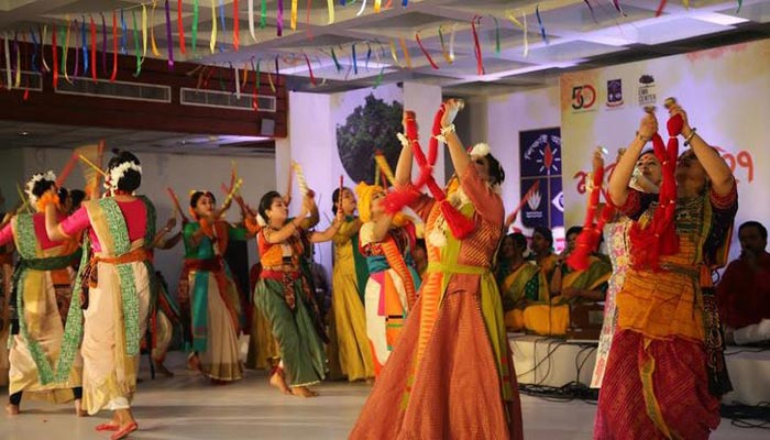ইএমকে সেন্টারের বসন্ত উৎসব উদযাপন