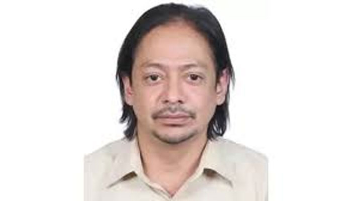 বিমানবন্দরে নেমেই গ্রেপ্তার রন হক সিকদার