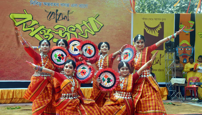 বন্দরনগরীতে বসন্ত উৎসবে বাধা দেওয়ার অভিযোগ