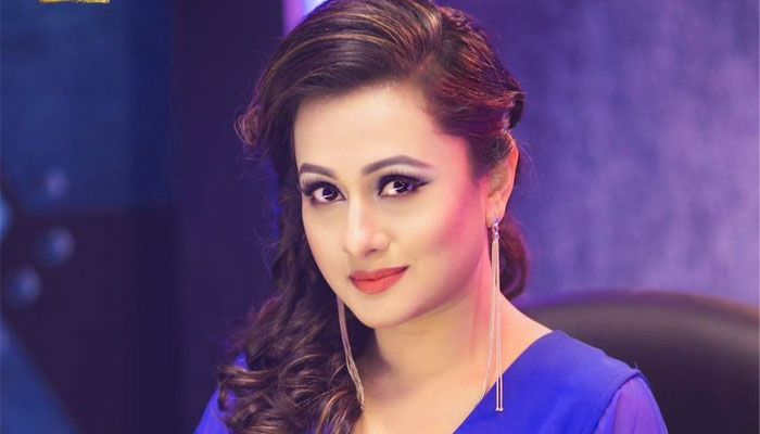 ‘এবং পূর্ণিমা’র পর ‘পূর্ণিমার আলো’
