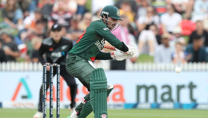 সৌম্যর ঝড়ের পরও বড় হার
