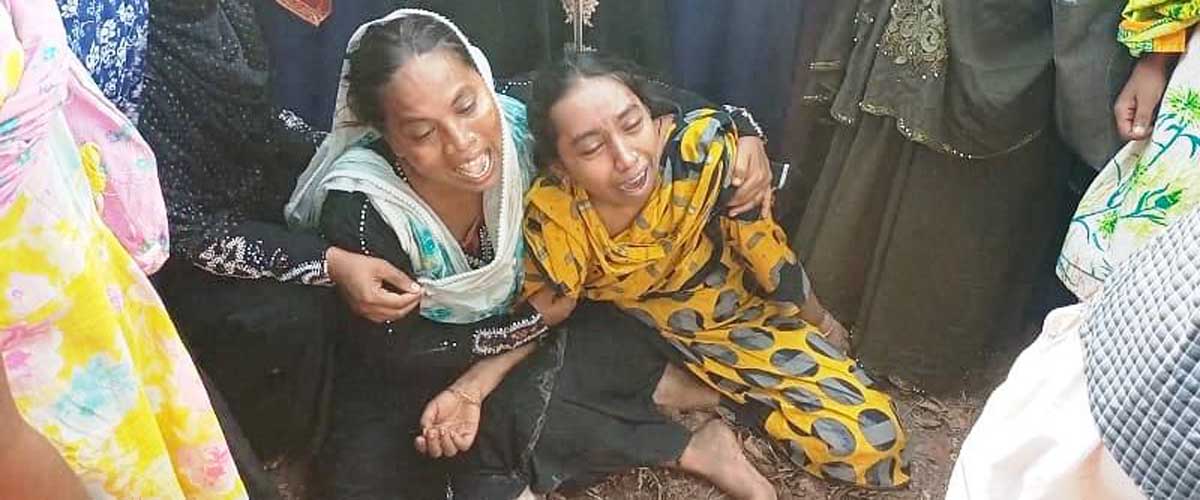 মৃত্যুর সময়ও সন্তানকে বুকে আগলে রেখেছিলেন মমতাময়ী মা মৃত্যুর সময়ও সন্তানকে বুকে আগলে রেখেছিলেন মমতাময়ী মা