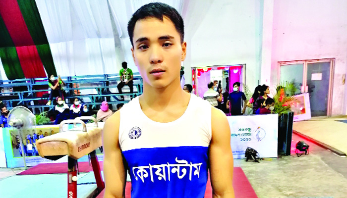 বাবার ওপর বড্ড অভিমান তার বাবার ওপর বড্ড অভিমান তার