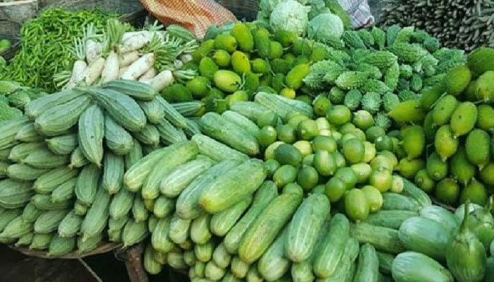 বেগুন-শসা-লেবুর দামে সেঞ্চুরি