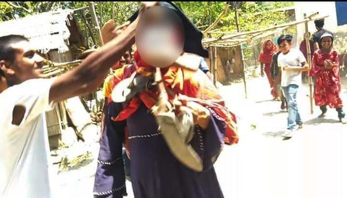 জুতাপেটা করে জুতার মালা পরিয়ে গ্রাম ঘোরানো হলো তাদের