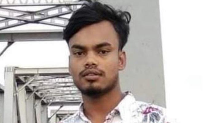 লাথিতে প্রাণ গেল তরুণের