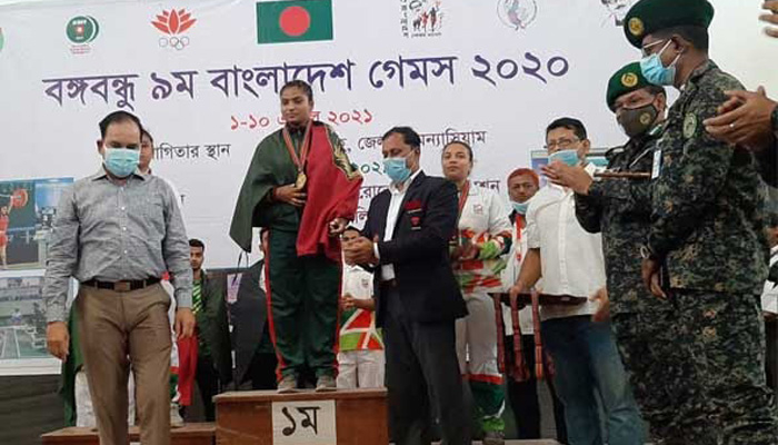 রেকর্ড গড়ে স্বর্ণজয় মাবিয়ার