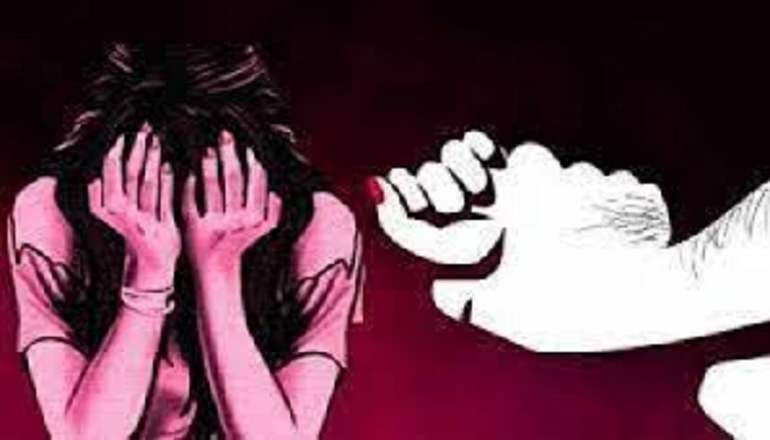 মেয়েকে ধর্ষণের অভিযোগে বাবা গ্রেপ্তার