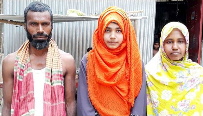 মেডিকেলে ভর্তির সুযোগ পেয়েও দুশ্চিন্তায় মুন্নী