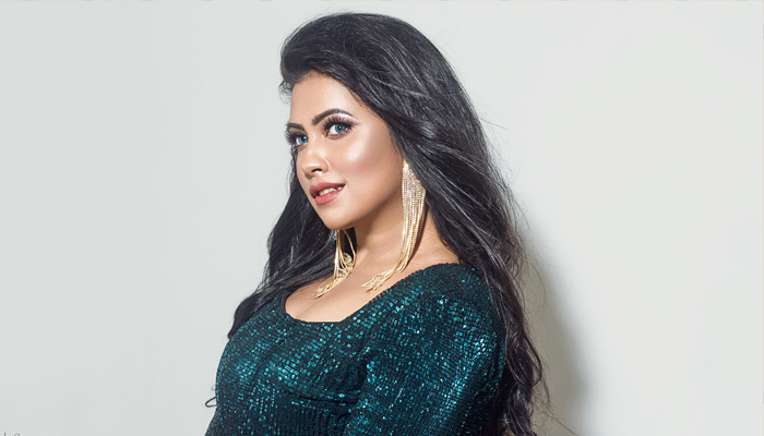 পহেলা বৈশাখে বাসার ছাদে কনসার্ট করবেন আনিকা