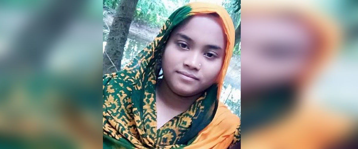 'ভুল অস্ত্রোপচারে' প্রসূতির মৃত্যুর একমাস পর কবর থেকে মরদেহ উত্তোলন 'ভুল অস্ত্রোপচারে' প্রসূতির মৃত্যুর একমাস পর কবর থেকে মরদেহ উত্তোলন