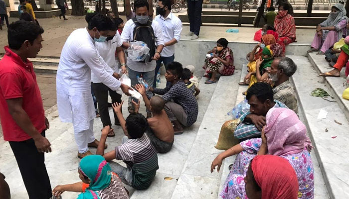 পুরান ঢাকায় আবারও ছিন্নমূল মানুষের পাশে ‌'মাঞ্জা'