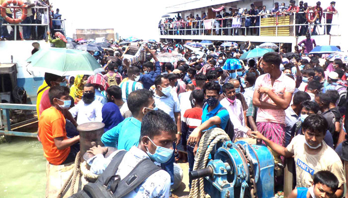 পাটুরিয়া-দৌলতদিয়ায়ও ফেরি চলাচল স্বাভাবিক