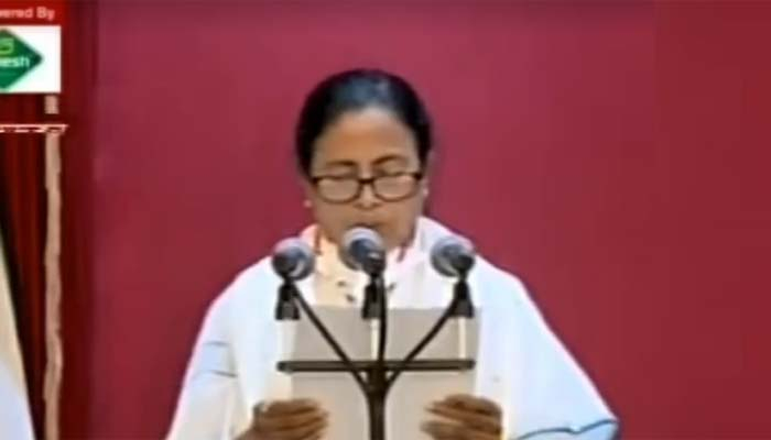 শপথ নিলেন মমতা বন্দ্যোপাধ্যায়