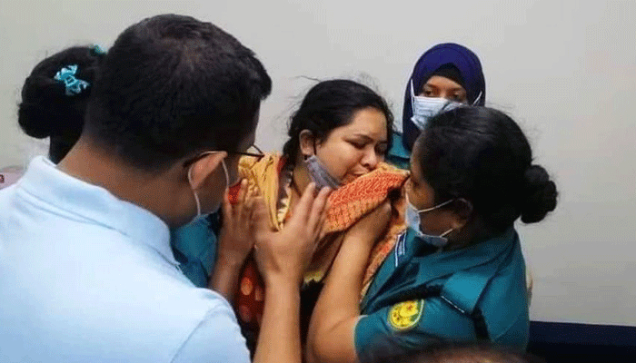 রোজিনার বিরুদ্ধে মামলা প্রত্যাহারের দাবি ১১ বিশিষ্ট নাগরিকের