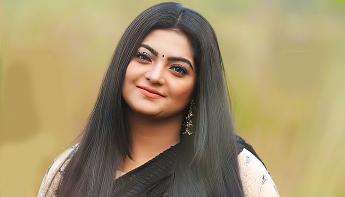 অর্ধেক পারিশ্রমিকে গান করেছি: সালমা