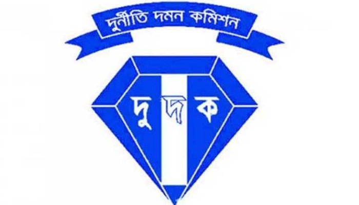 অর্থ আত্মসাতের অভিযোগে এডওয়ার্ড কলেজ অধ্যক্ষের বিরুদ্ধে দুদকের মামলা