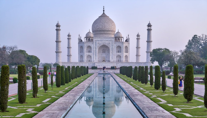 পর্যটকদের জন্য খুলছে তাজমহল
