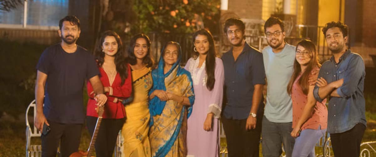 'মায়ের ডাকে' কাঁদছে দর্শক, প্রশংসায় ক্লান্ত পরিচালক 'মায়ের ডাকে' কাঁদছে দর্শক, প্রশংসায় ক্লান্ত পরিচালক