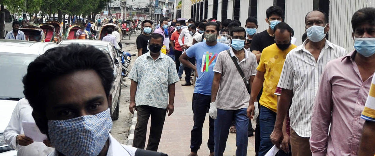 করোনার টিকাদানে দক্ষিণ এশিয়ায় পিছিয়ে বাংলাদেশ করোনার টিকাদানে দক্ষিণ এশিয়ায় পিছিয়ে বাংলাদেশ