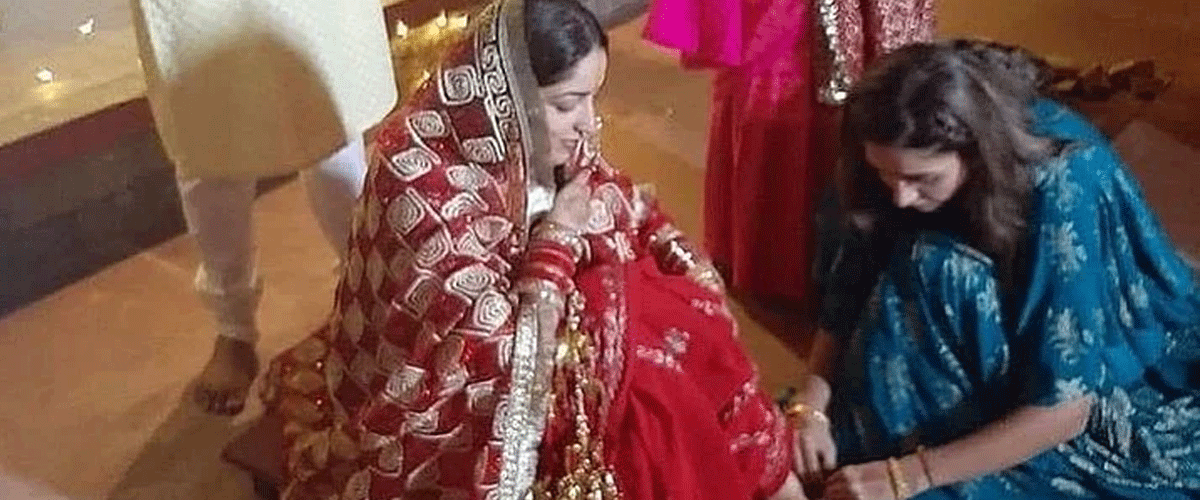 বিয়ের পরেই বিপাকে ইয়ামি গৌতম বিয়ের পরেই বিপাকে ইয়ামি গৌতম