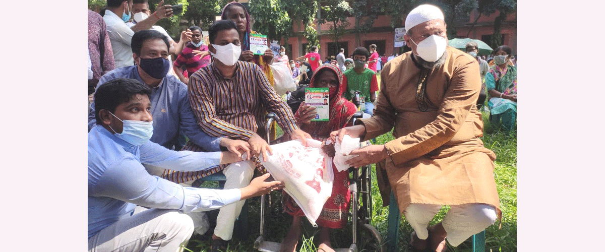 পুরান ঢাকার হাজার পরিবার পেল দক্ষিণ যুবলীগের ঈদ উপহার পুরান ঢাকার হাজার পরিবার পেল দক্ষিণ যুবলীগের ঈদ উপহার