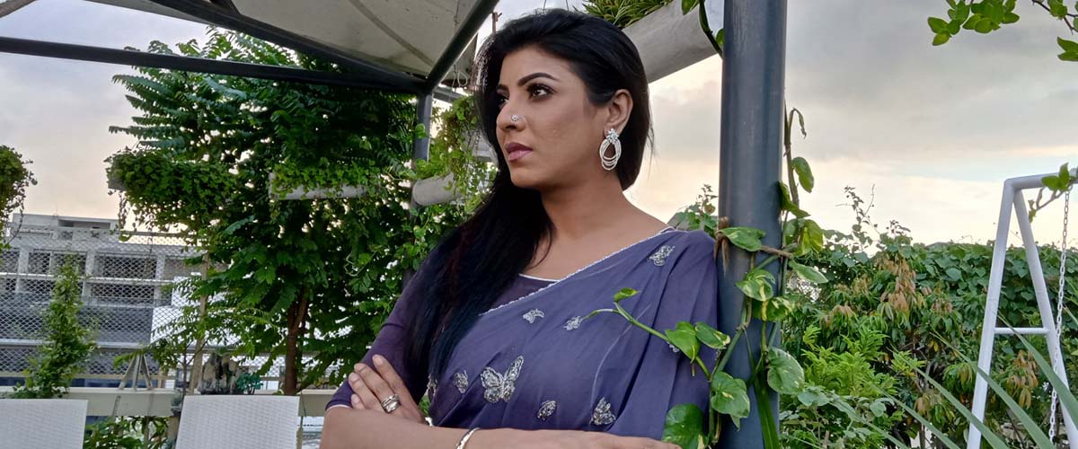 কথিত মডেল মৌয়ের গ্রেপ্তারে বিব্রত আসল মডেল মৌ কথিত মডেল মৌয়ের গ্রেপ্তারে বিব্রত আসল মডেল মৌ