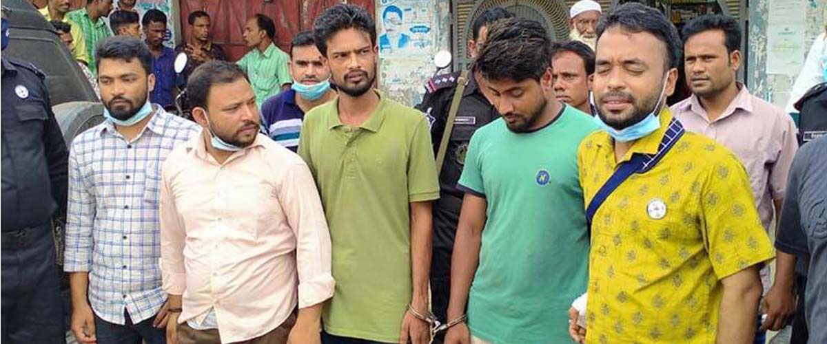 বগুড়ায় বিট কয়েন চক্রের ৪ সদস্য আটক বগুড়ায় বিট কয়েন চক্রের ৪ সদস্য আটক