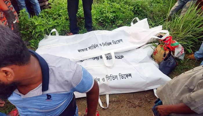 কুমিল্লায় ট্রাকচাপায় দুই নারী নিহত