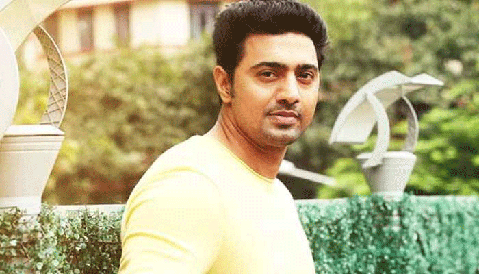 শৈশবে ‘মৃত’ ভেবে দেবকে ফেলে রাখা হয় শ্মশানে