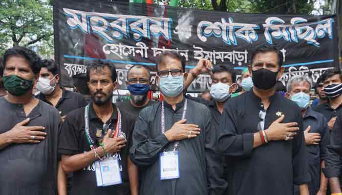 ‘হায় হোসেন হায় হোসেন’ শোকের মাতম হোসেনি দালানে
