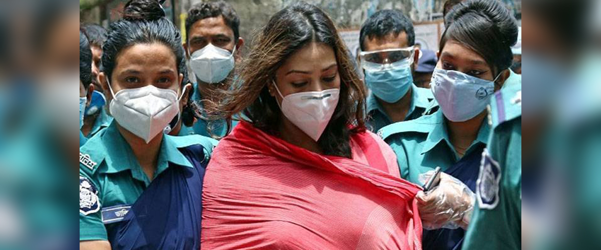 সাবরিনার বিরুদ্ধে মামলা: সাক্ষী না পেয়ে ওসিকে কারণ দর্শানোর নোটিশ সাবরিনার বিরুদ্ধে মামলা: সাক্ষী না পেয়ে ওসিকে কারণ দর্শানোর নোটিশ