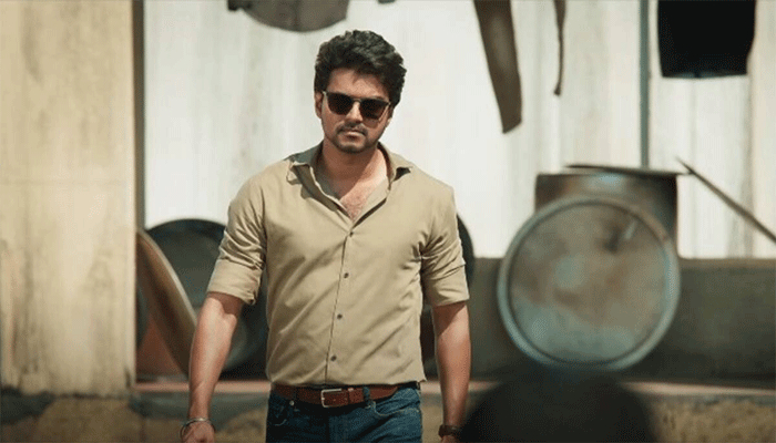 যে কারণে মা-বাবার নামে মামলা করলেন থালাপাতি বিজয়