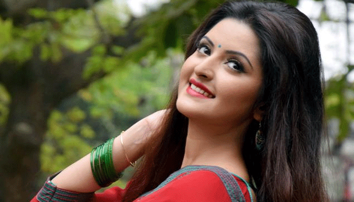 সামাজিক দৃষ্টিভঙ্গি ও একজন শিল্পী