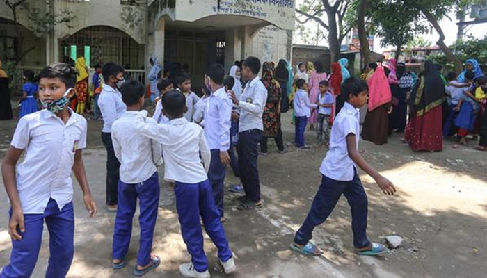 স্কুল-কলেজে সাপ্তাহিক ছুটি ২ দিন হচ্ছে