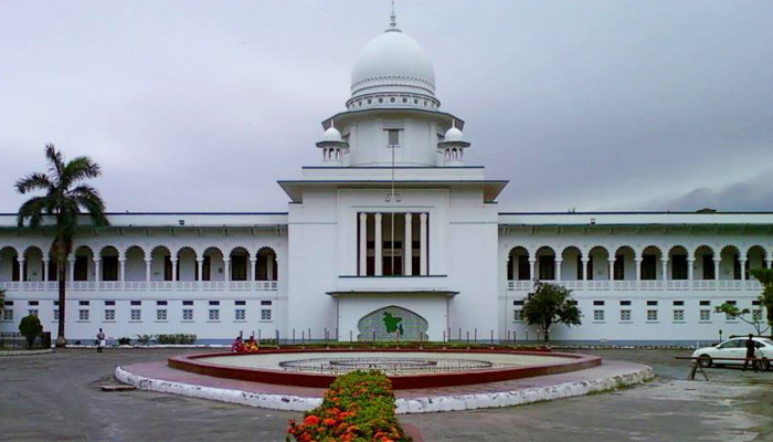 প্রকাশ্যে রায় দিতে নিম্ন আদালতের বিচারকদের নির্দেশ