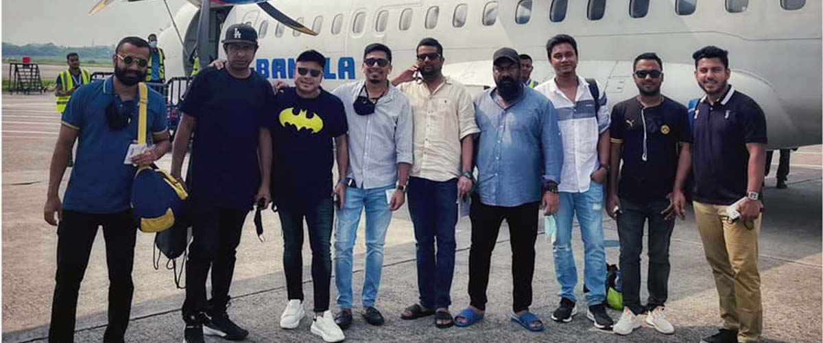 ব্যাচেলর পয়েন্ট শিল্পীদের ব্যাচেলর ট্রিপ ব্যাচেলর পয়েন্ট শিল্পীদের ব্যাচেলর ট্রিপ