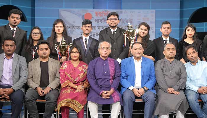 'গণতন্ত্রের বিকাশের জন্য মুক্ত গণমাধ্যম অপরিহার্য' 'গণতন্ত্রের বিকাশের জন্য মুক্ত গণমাধ্যম অপরিহার্য'