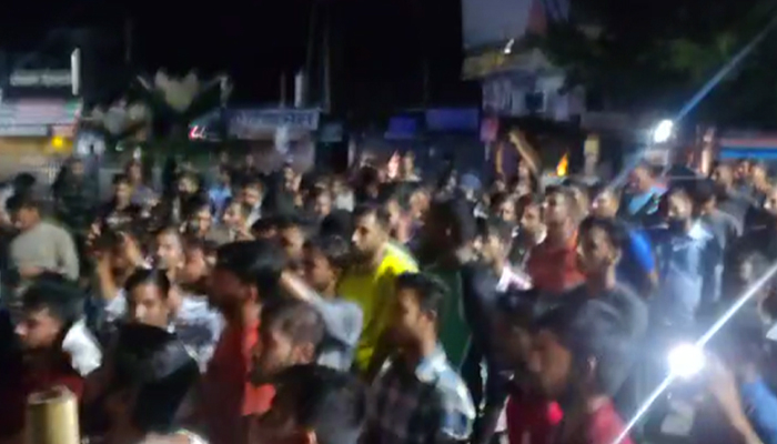 পীরগঞ্জের ঘটনায় ছাত্রলীগের প্রতিবাদ মিছিল