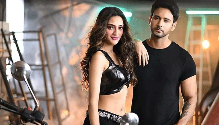 তবে কী যশ-নুসরাতের সম্পর্কে ফাটল তবে কী যশ-নুসরাতের সম্পর্কে ফাটল