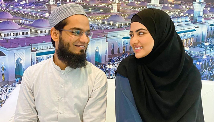 আপনি আমায় আল্লাহর কাছে নিয়ে যান, স্বামীকে বললেন সানা