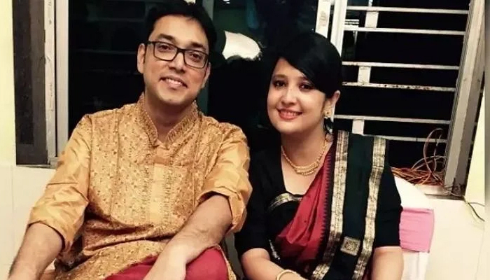 দাম্পত্যে দাঁড়ি টানলেন অনুপম