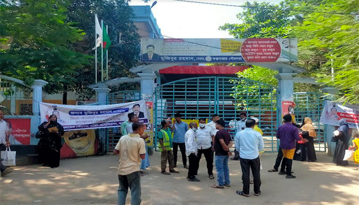 কক্সবাজার পৌর পরিষদের আন্দোলন স্থগিত