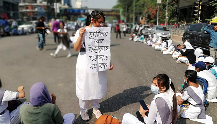 সায়েন্সল্যাব ও উত্তরা হাউজ বিল্ডং এলাকায় শিক্ষার্থীদের বিক্ষোভ