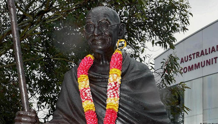 অস্ট্রেলিয়ায় গান্ধীমূর্তির গলা কাটার চেষ্টা