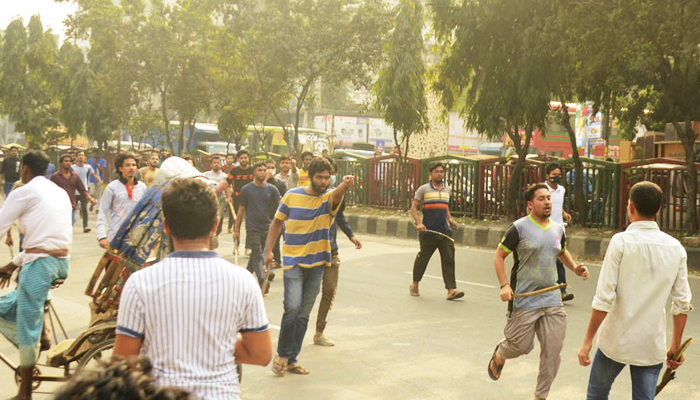 ৫ ঘণ্টা পর ছাড়া পেলেন তুলে নিয়ে যাওয়া সেই ছাত্র