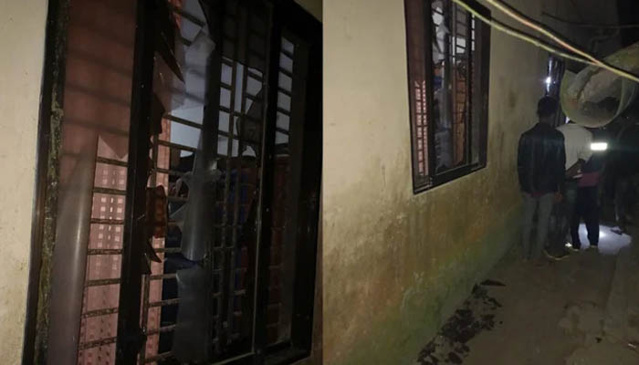 আ.লীগ নেতার বাড়িতে হামলা: কাদের মির্জার ৪ অনুসারী গ্রেপ্তার