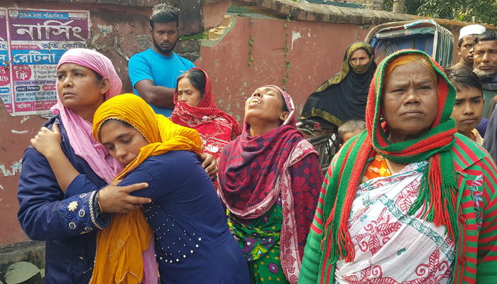 স্ত্রীকে হত্যা করে পালানোর অভিযোগ ট্রাকচালক স্বামীর বিরুদ্ধে স্ত্রীকে হত্যা করে পালানোর অভিযোগ ট্রাকচালক স্বামীর বিরুদ্ধে